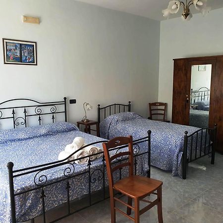 Libro Di Sogni - B&B Letterario Caserta Vecchia Kültér fotó