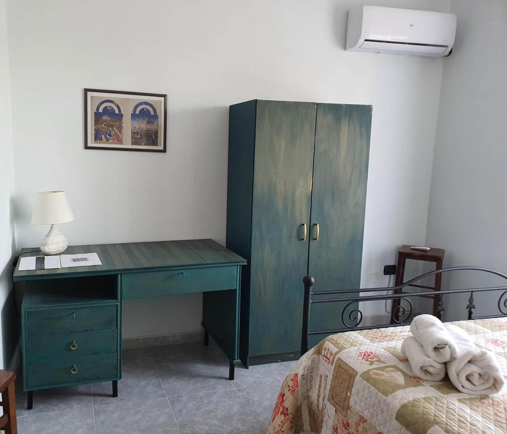 Libro Di Sogni - B&B Letterario Caserta Vecchia Kültér fotó