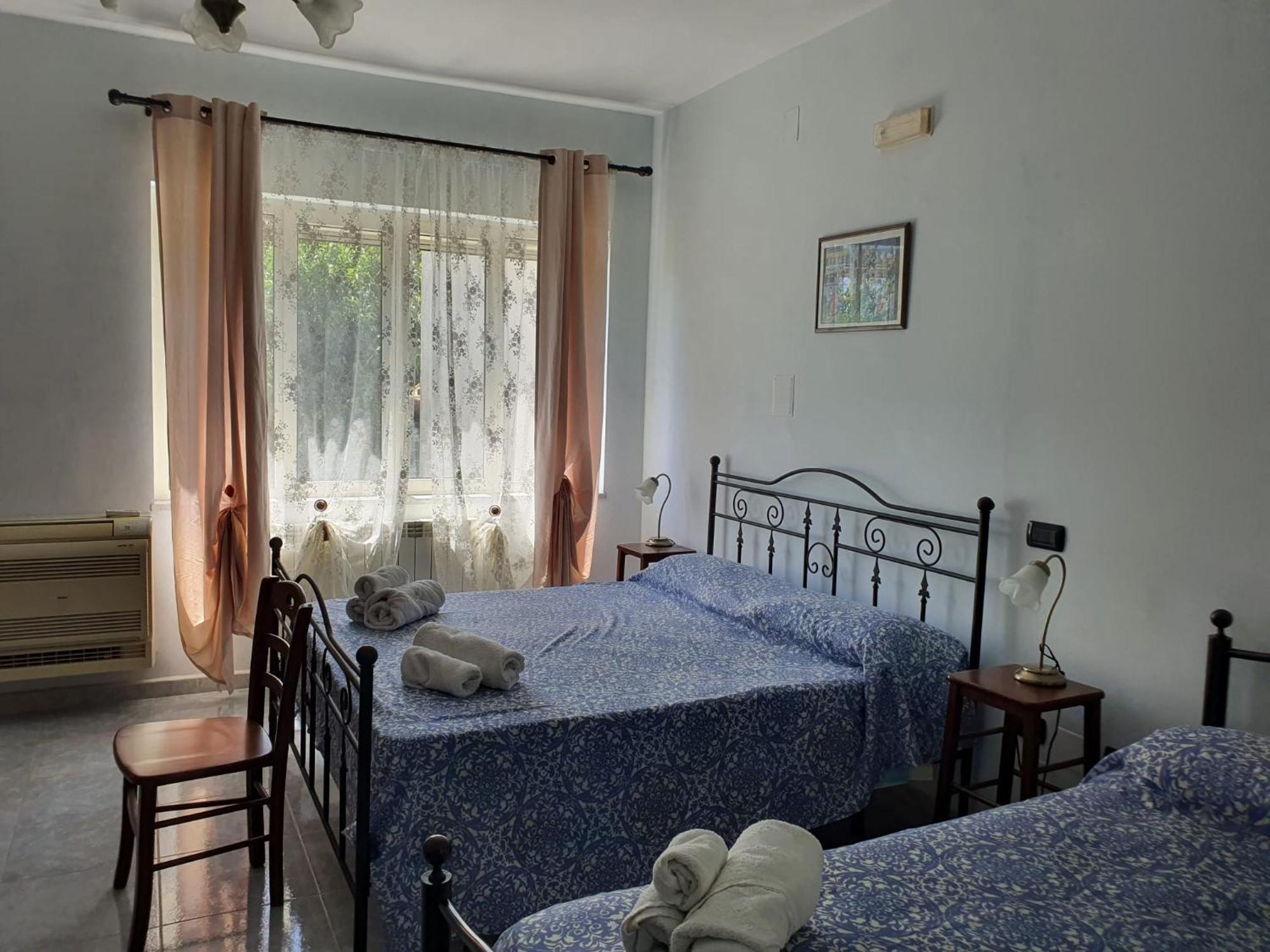 Libro Di Sogni - B&B Letterario Caserta Vecchia Kültér fotó